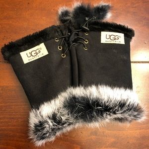 UGGS fingerless gloves